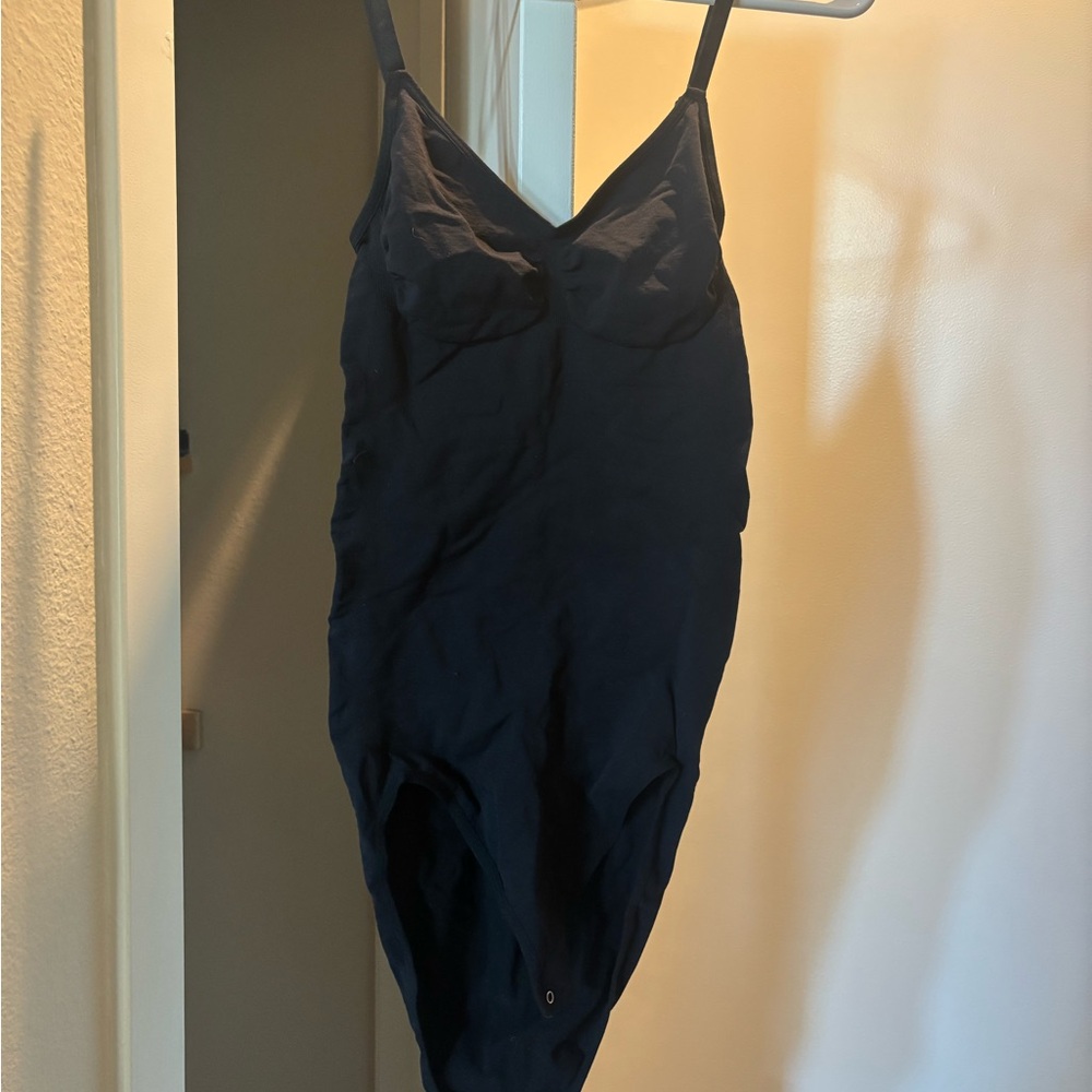 Amazon Women's Black Bodysuit